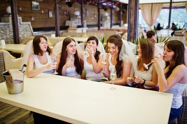 Enterrement de vie de jeune fille à Deauville : tout sur l'organisation