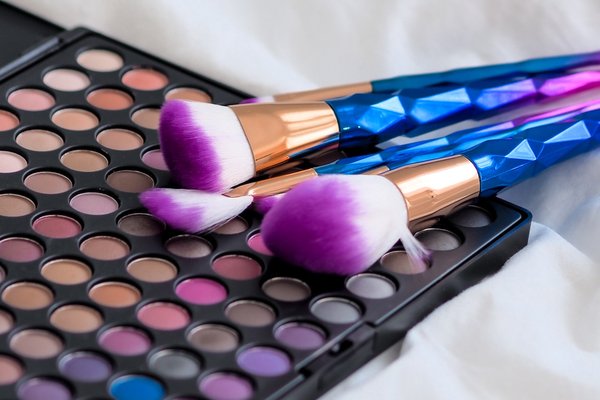 Les produits de maquillage sont-ils dangereux pour la santé ?
